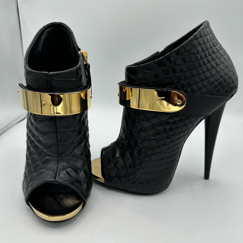 Booties - Picture 7 of 7